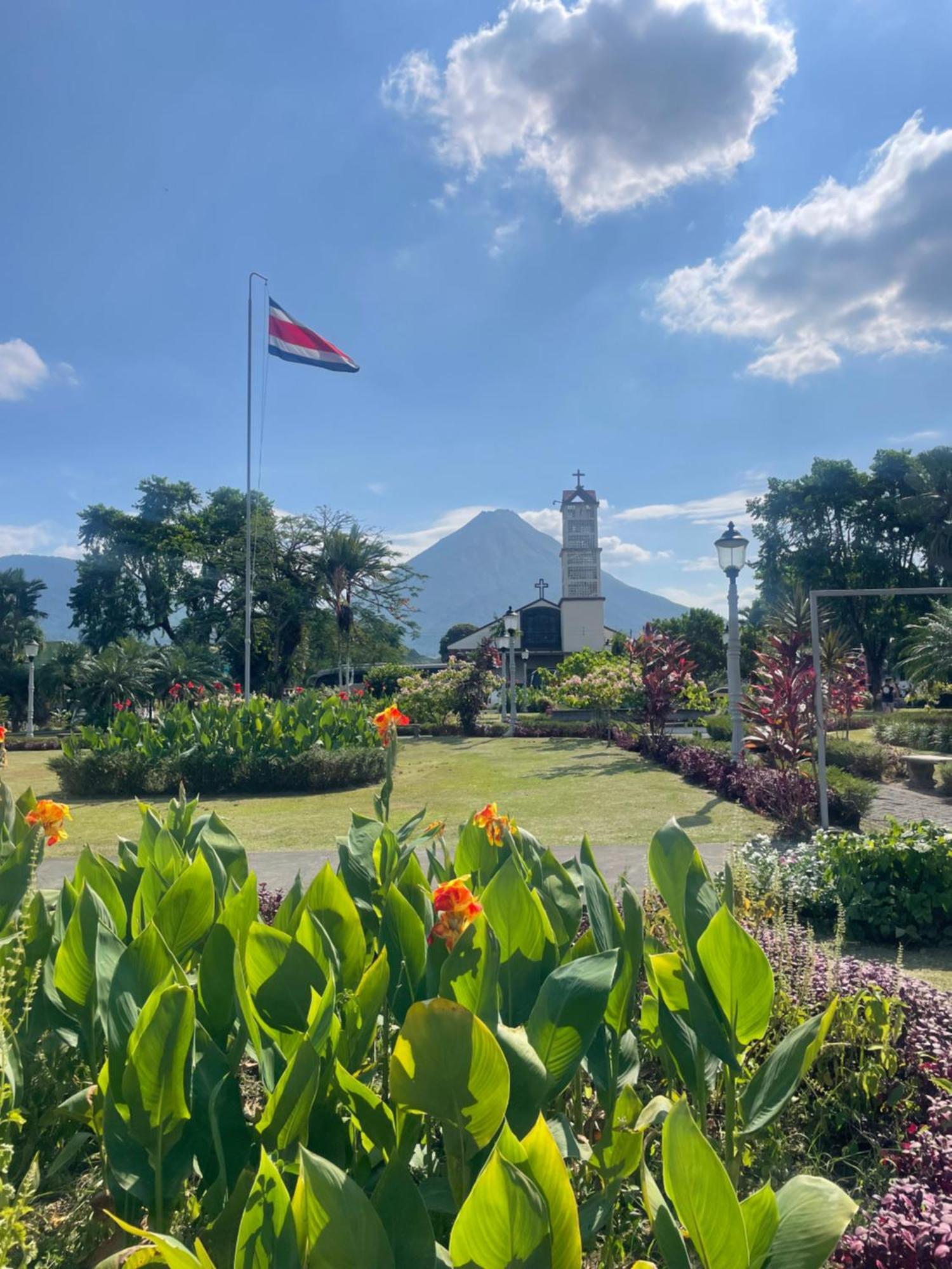 Hotel Tierra De Volcanes La Fortuna 외부 사진