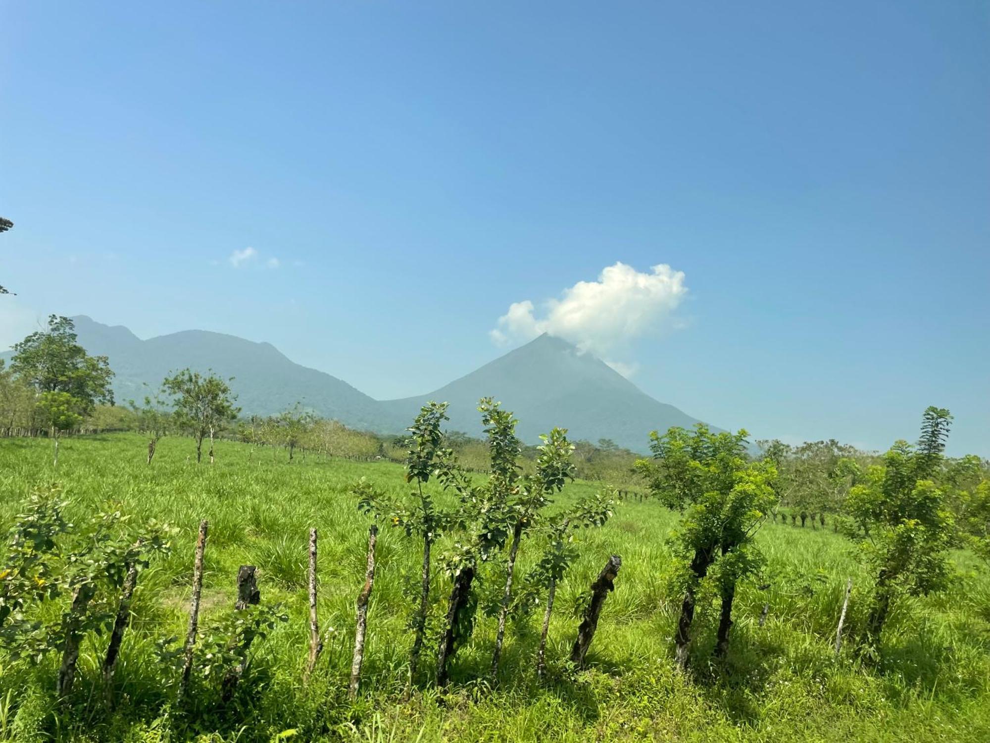 Hotel Tierra De Volcanes La Fortuna 외부 사진