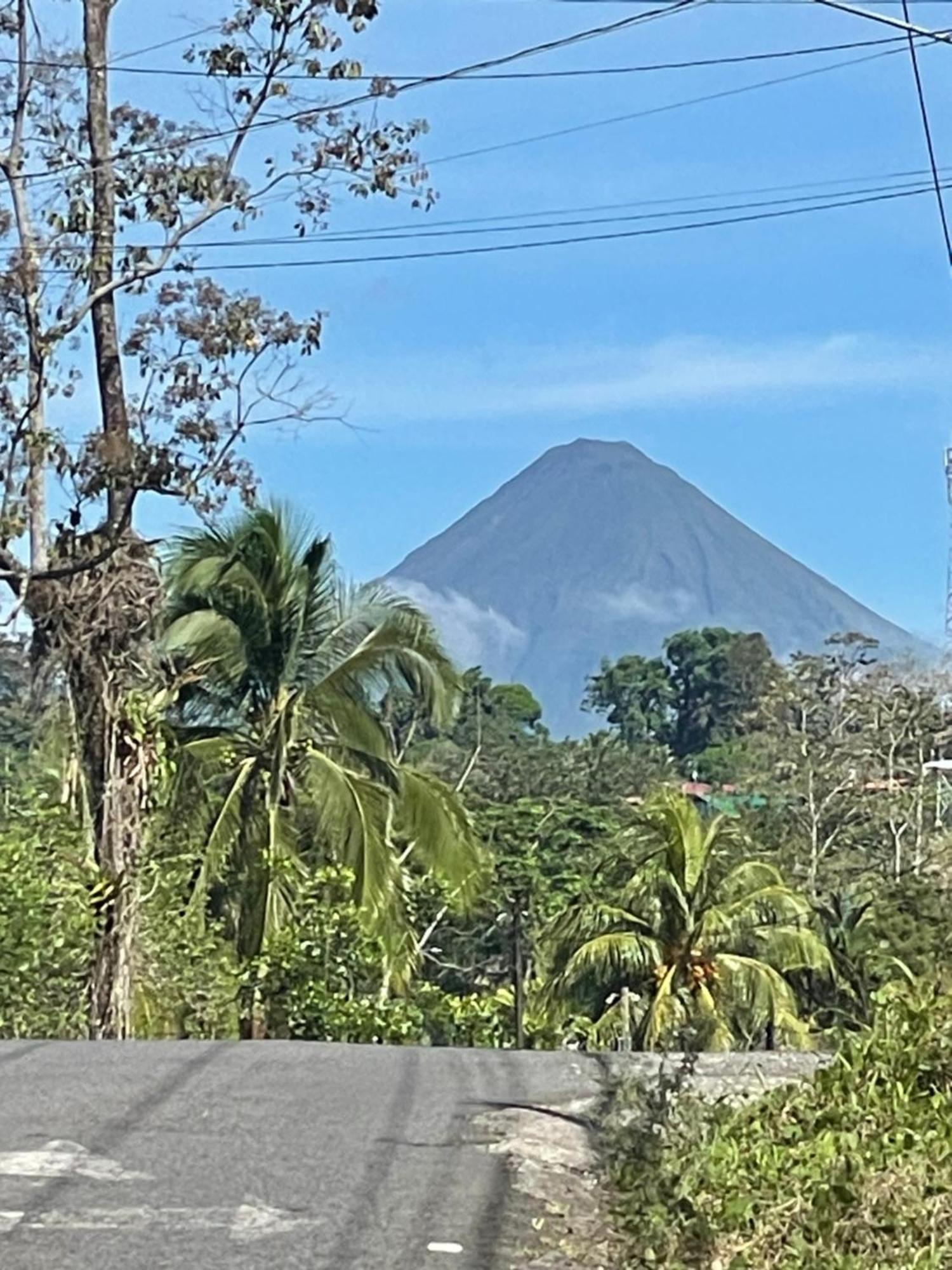 Hotel Tierra De Volcanes La Fortuna 외부 사진