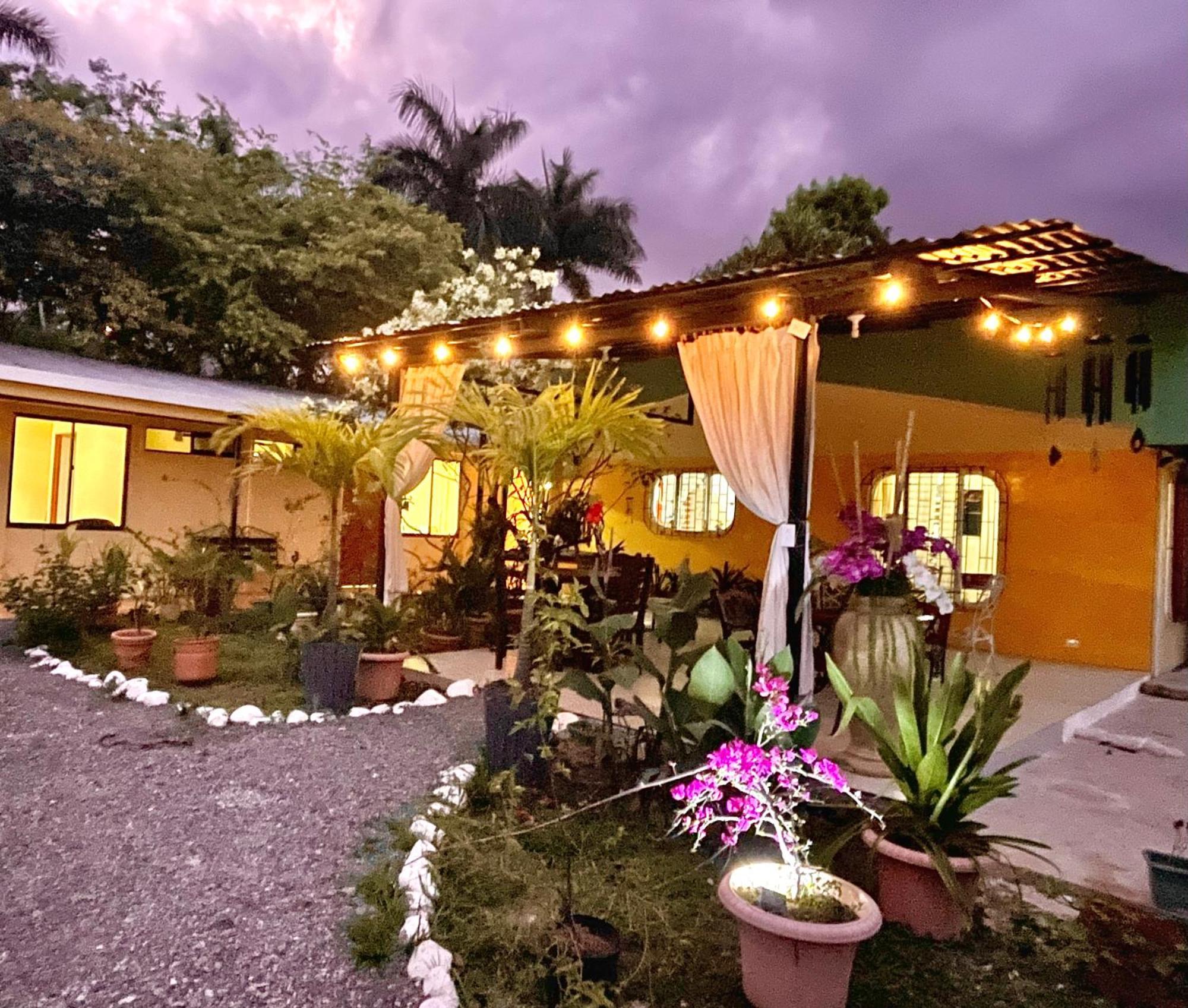 Hotel Tierra De Volcanes La Fortuna 외부 사진